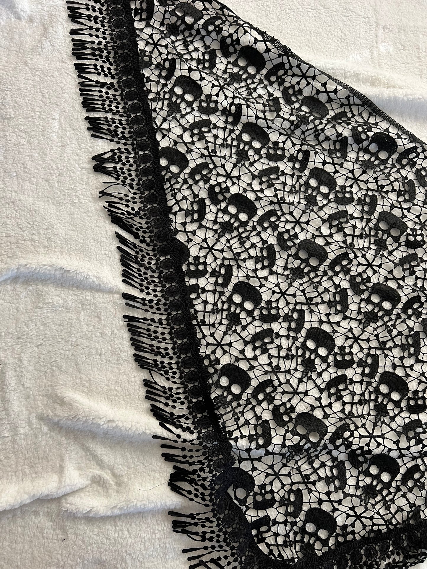 Black Skull Shawl